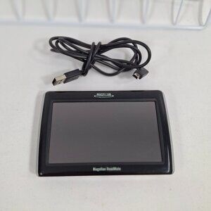 Magellan RoadMate 1470 Portable GPS Navigator 4.7 Inch – Includes Cable